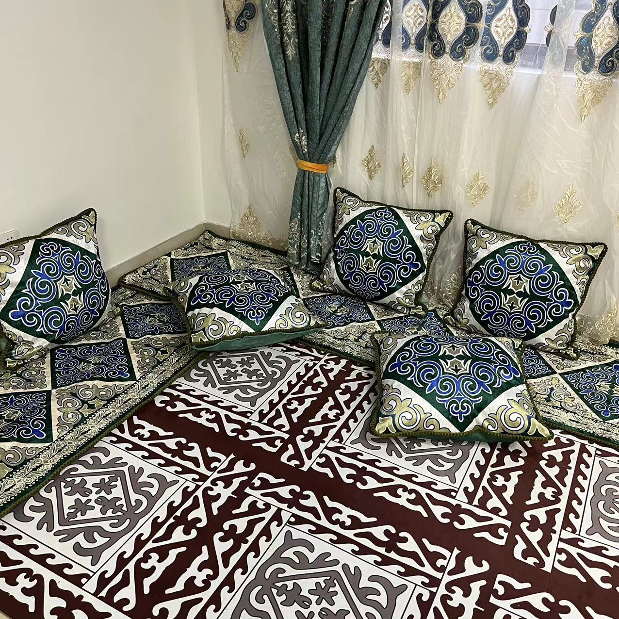 浩娜新疆哈萨克装饰褥子沙发垫民族风印花单面金丝绒抱枕套不含芯详情图1