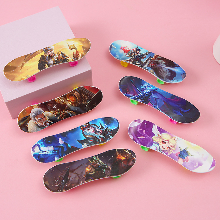 Cartoon Finger Skateboard Model Toy Creative Mini Tabletop Gift Ground Stall Supply Children's Prize Toys