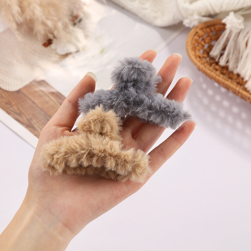 ins popular shark clip autumn and winter plush semi-tied hair clip, sweet and fluffy mini shark clip hair accessory wholesale details Picture