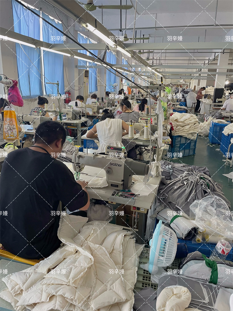 秋冬新款羽绒服女95白鸭绒菱格轻薄羽绒服女宽松小个子羽绒外套女详情3