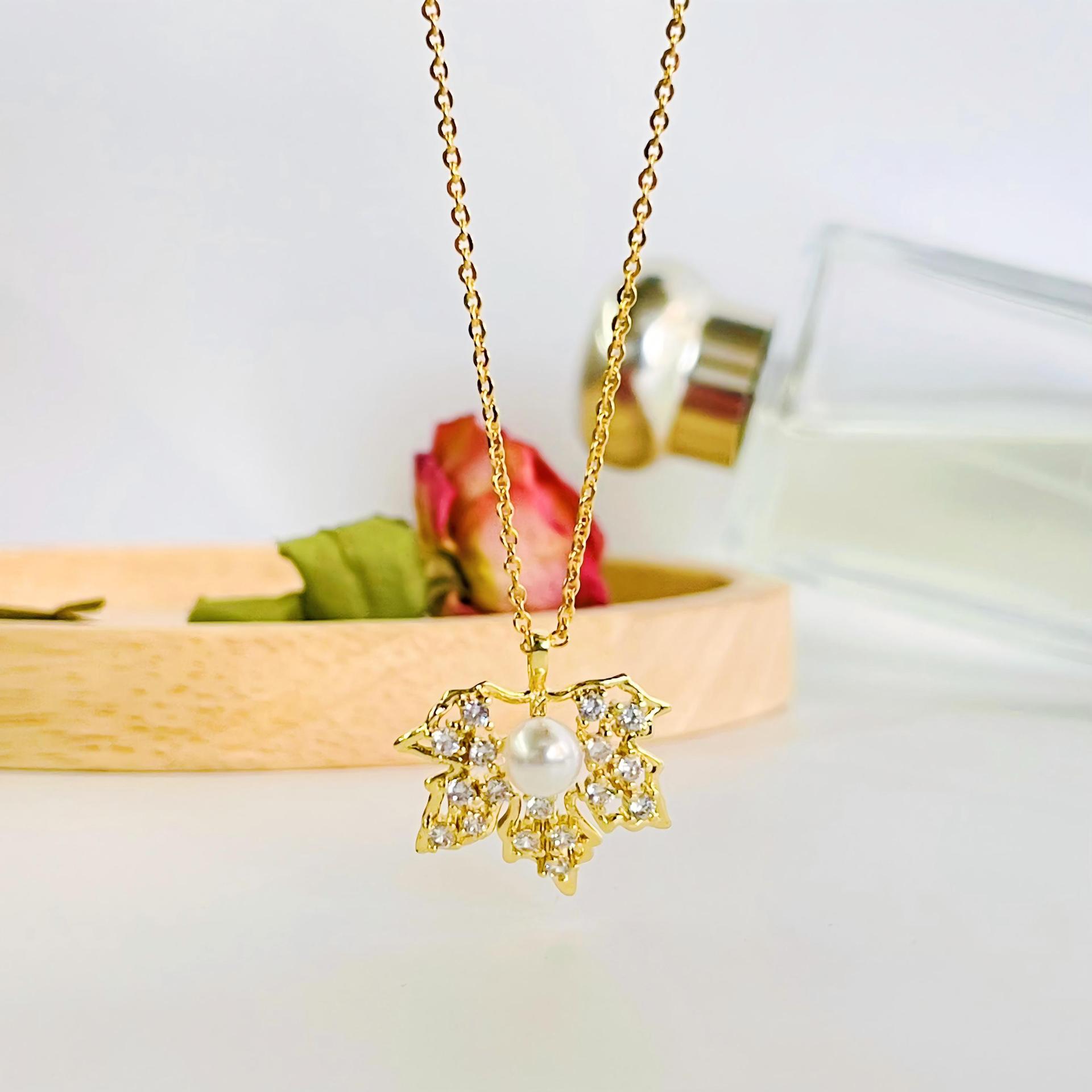 2025 Women's Micro-inlaid Zircon leaf Pearl DIY Accessory Pendant Necklace, Autumn and Winter Edition, Yiwu accessories details Picture