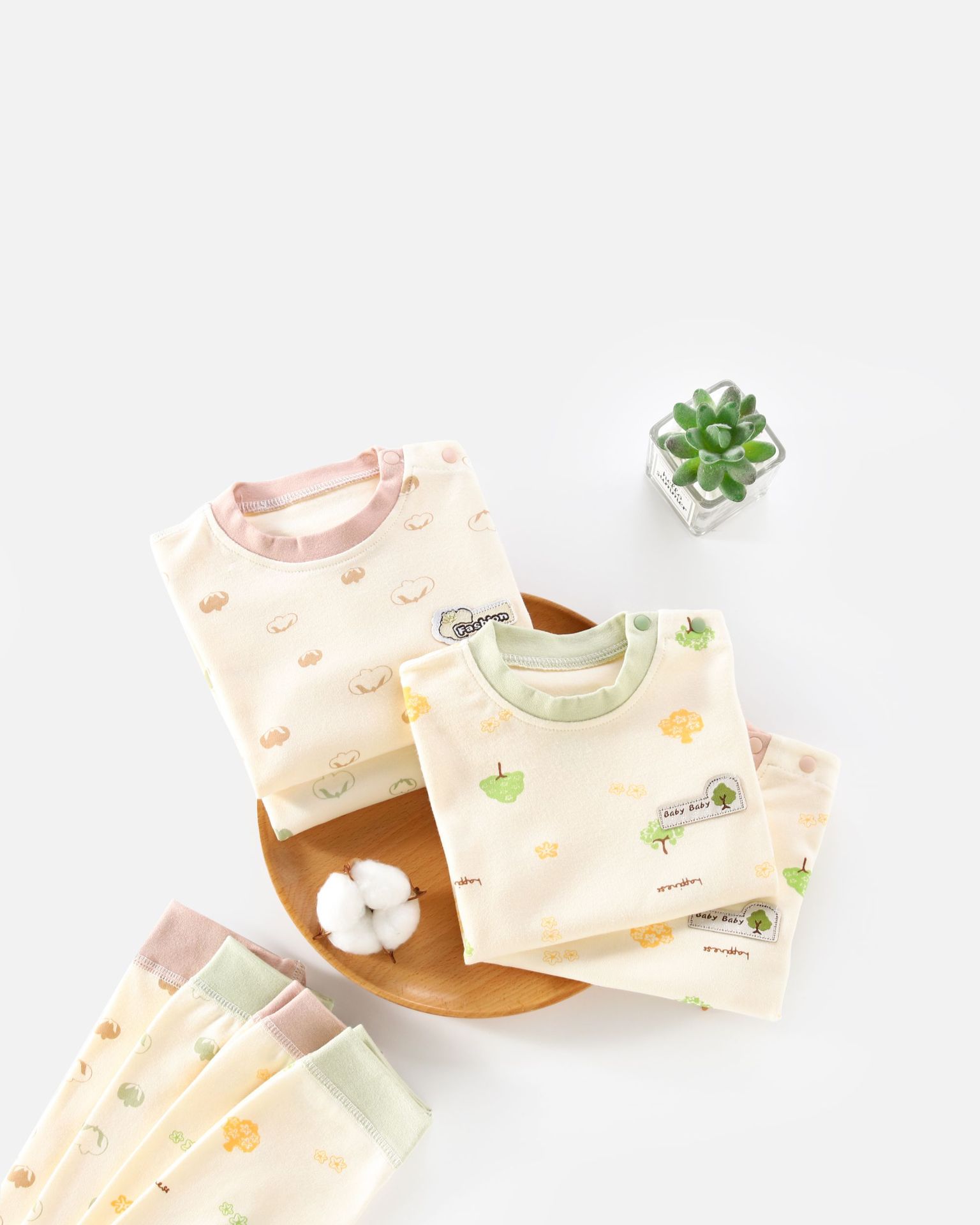 New autumn and winter baby underwear, newborn clothes, pure cotton long Johns and long pants, head and shoulder buttons, children's sets Item Picture