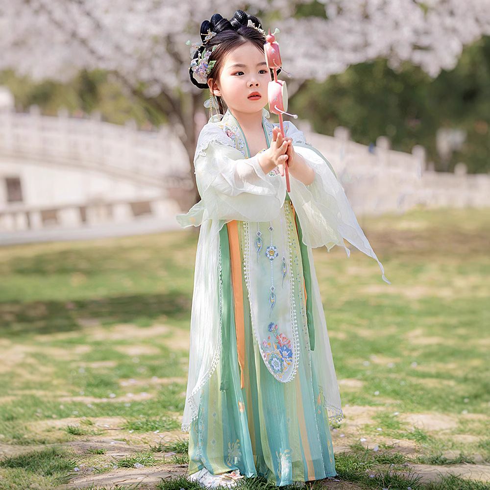 National Trend Girls' Hanfu 2025 Summer New Children's ancient costume, ethereal high-end blouse and skirt, Little girl Tang dress, daily dress Specification image