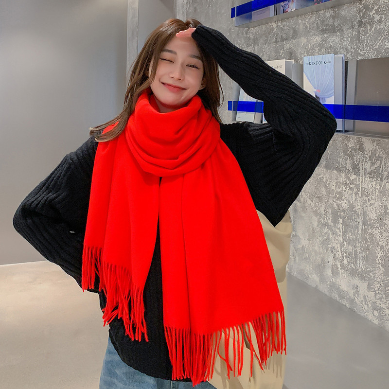Red Scarf Women's Winter Wool Cashmere Scarf Autumn Winter Women's Shawls Solid Color Men's Imitation Cashmere Scarf Wholesale Application Scenario