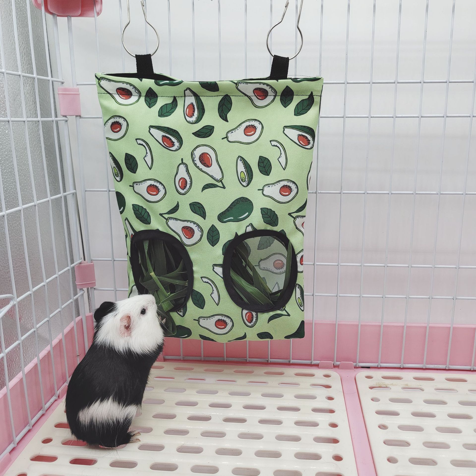 Cross-border Amazon rabbit feeding bags, Totoro, Dutch pig, mole feeding bags, rabbit dry grass bags, pet food packs details Picture