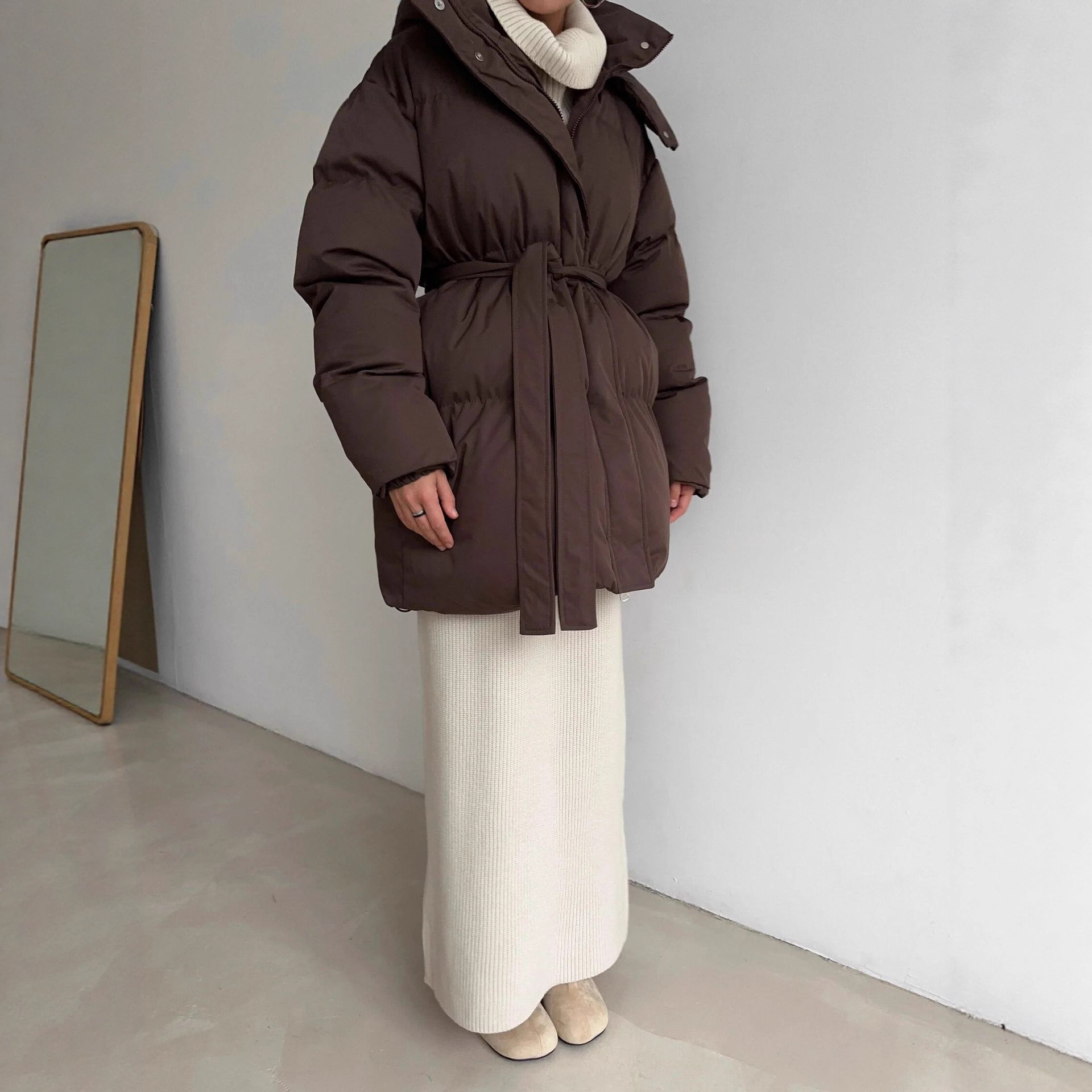 European and American style 2025 casual waist-cinching slimming hooded mid-length bread cotton-padded jacket for women, thickened cotton-padded jacket jacket in brown details Picture