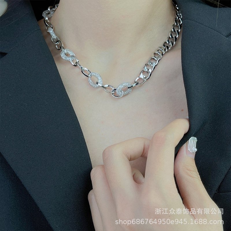 Obi new network management niche design sense spliced thick chain fashion simple collar bone chain fashion accessories female details Picture