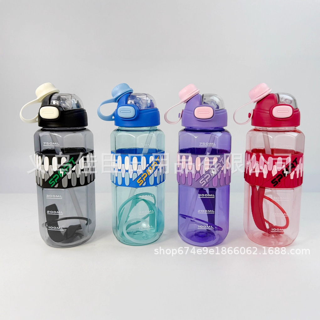 High appearance level gradient solid plastic cup, large-capacity bouncy lid space pot, outdoor sports water bottle, portable plastic water cup Application Scenario