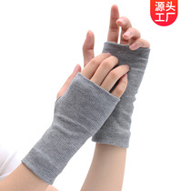 Factory direct sales autumn and winter warm dew finger gloves men's and women's double layer cotton cover scars play games write half finger wholesale