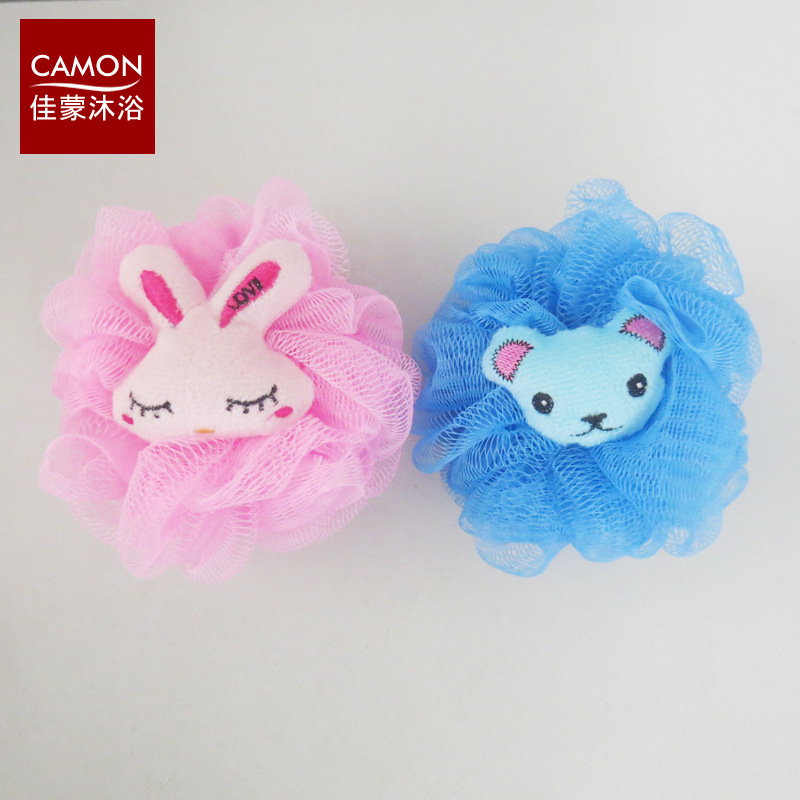 Wholesale of cartoon embroidered animal head bath balls, children's linen bath wipes, baby sponges, bath scrubs and bath wipes details Picture
