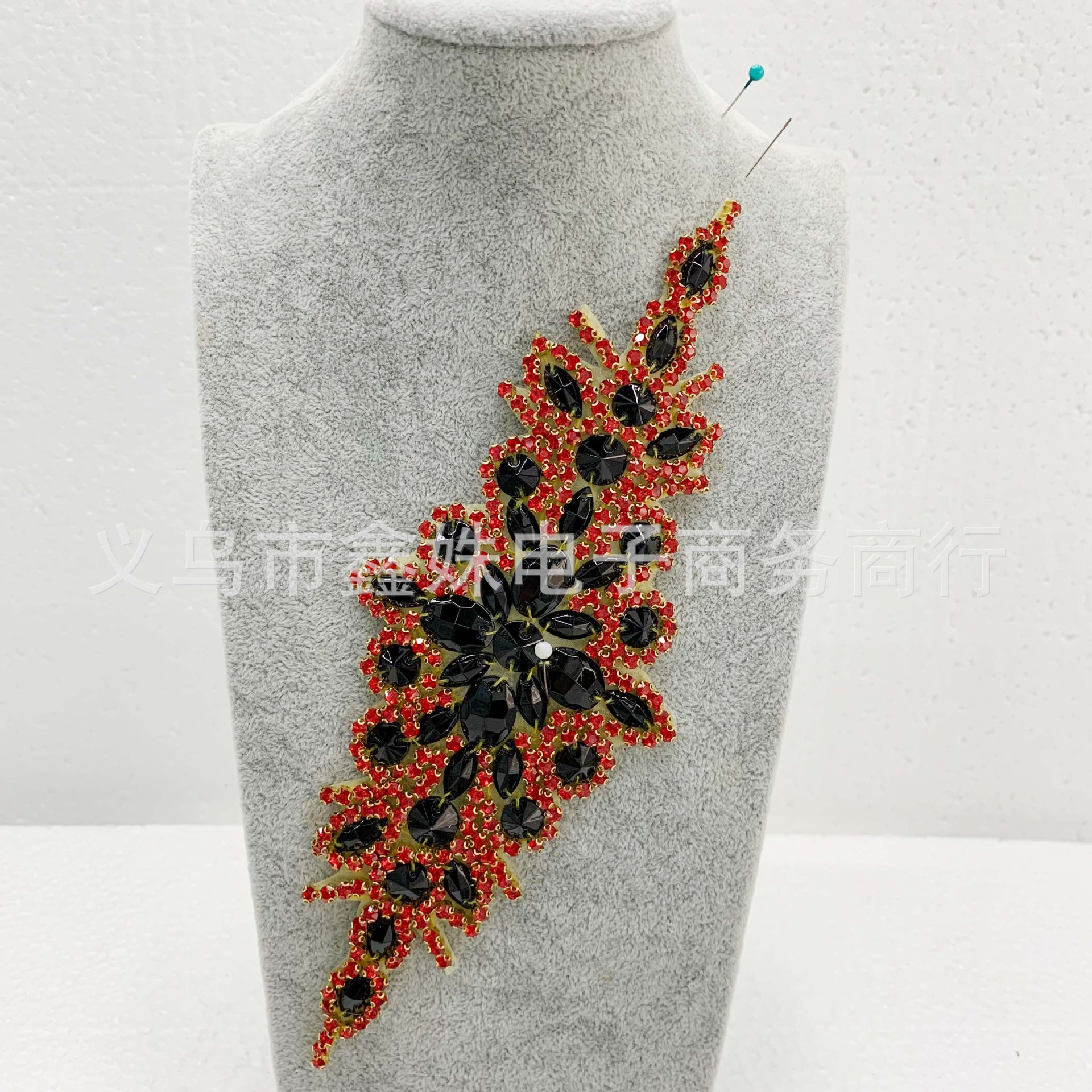 Alto grado de lujo strass vestido de novia cintura cierre espalda adhesivo insertos de diamantes accesorios de ropa aros de pelo Item Picture