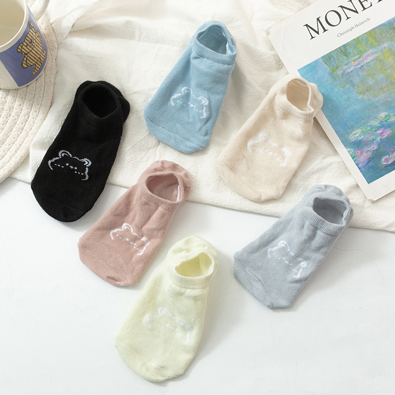 One-piece consignment of socks from the street stall, bear boat socks for women, summer thin invisible socks, solid color, versatile, anti-slip and won't fall off, and summer thin shallow mouth short socks Specification image