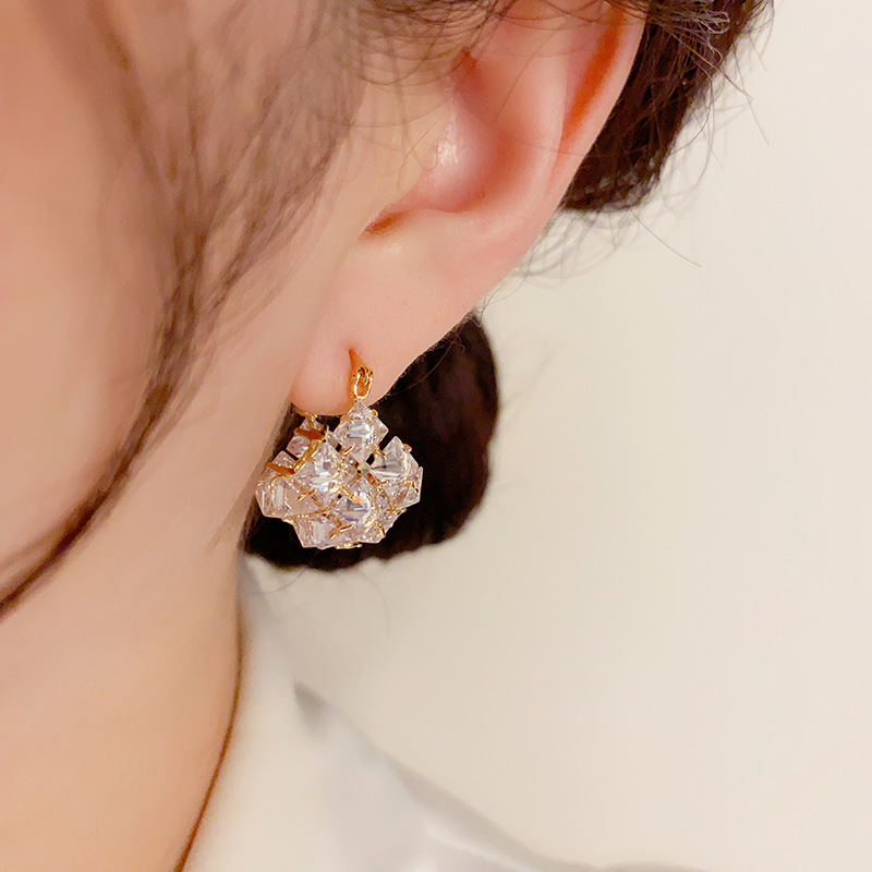 饰品/耳饰/珍珠耳环/耳环/烧焊锆石耳环细节图