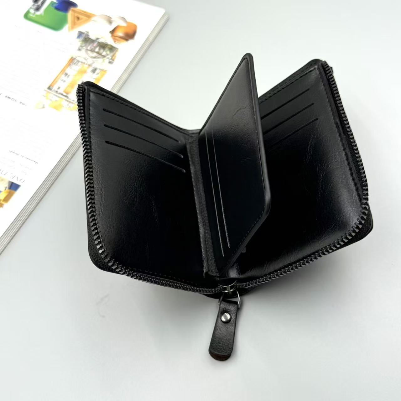 Men's wallets, popular foreign trade men's wallets, fashionable and multi-functional men's wallets, in stock bank card storage bags, vertical zipper wallets