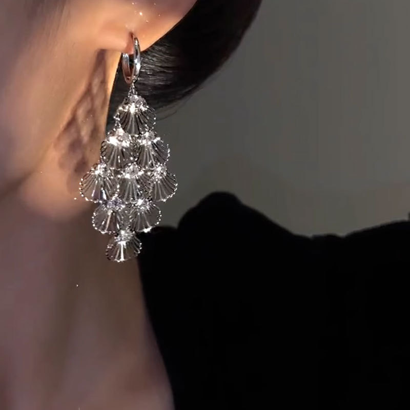 Unique, niche, retro peacock-shaped pendant earrings, fashionable, elegant, high-end, individualistic and exaggerated, 2023 new style for women Specification image