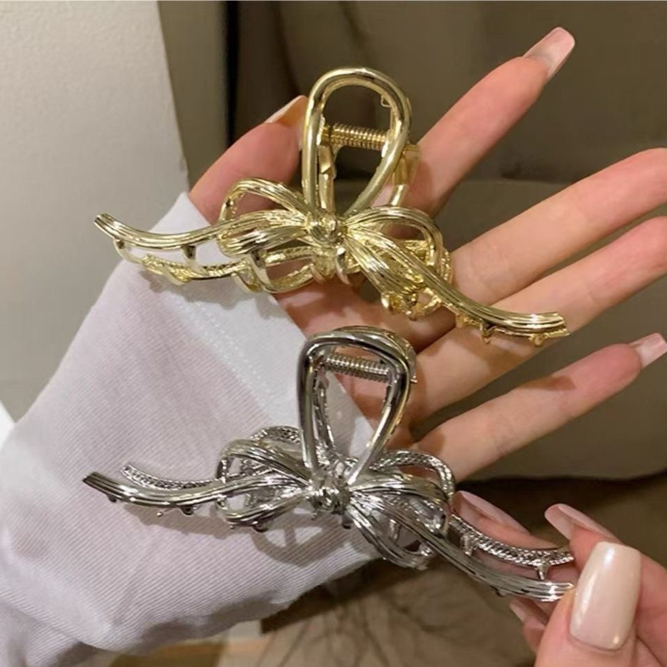 Super versatile large grabber, high-end shark hair grabber, simple hair clip, hair accessory, simple design for girls, wholesale on Instagram details Picture