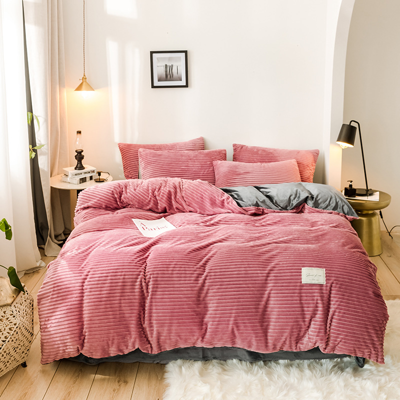 Factory Direct Flannel Four Sets Of Winter Thickened Coral Velvet Bedding Milk Velvet Bed Sheet And Quilt Cover Micro Business full figure