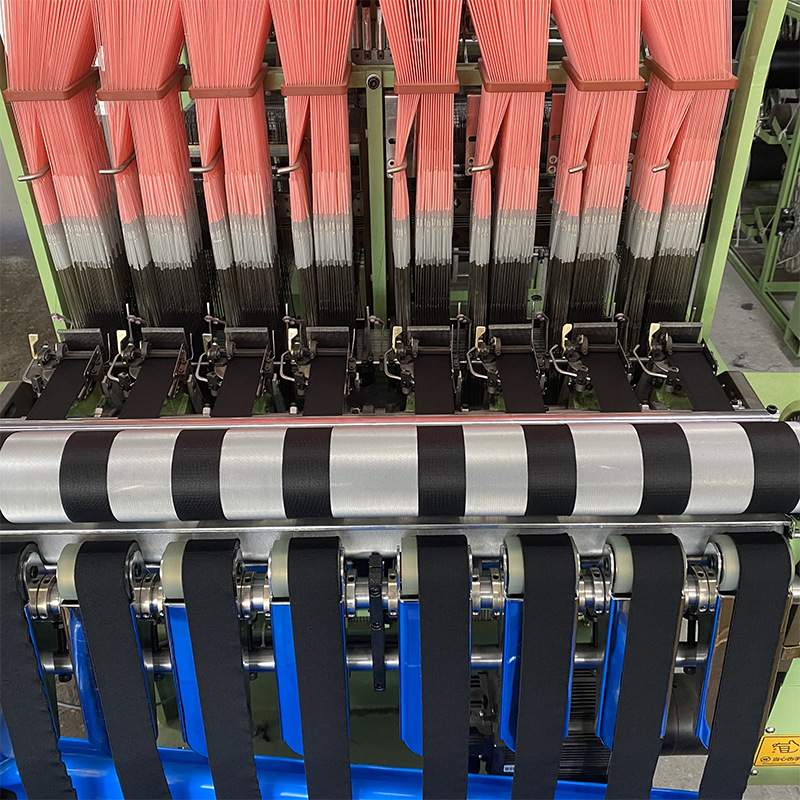 Supply: Xiangxing computer jacquard machine, woven label machine, elastic band weaving machine, shuttleless machine, weaving machine, elastic band details Picture