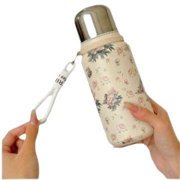 保温杯/水杯/钛杯/雨伞保温杯/不锈钢保温杯白底实物图