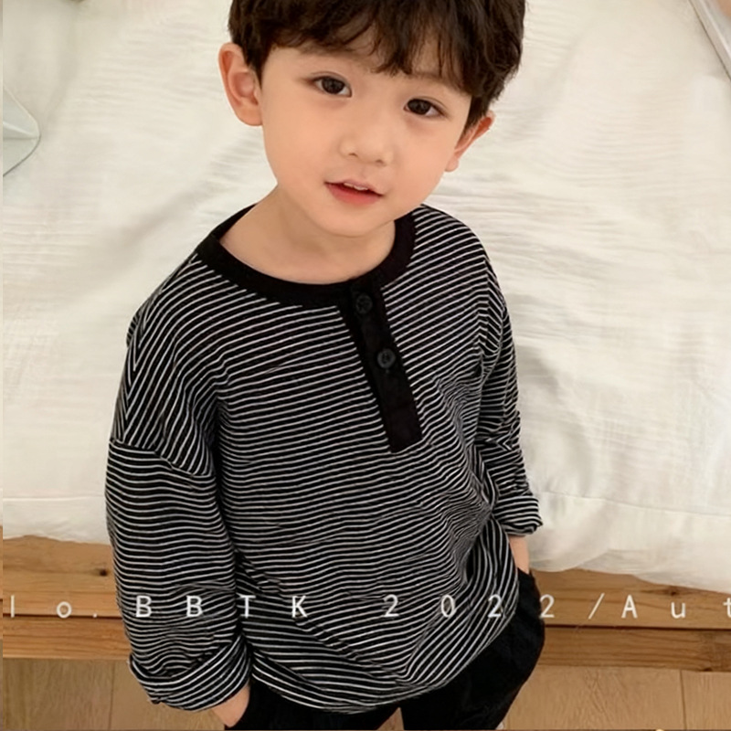 Wholesale of new autumn children's base shirts, long-sleeved T-shirts for boys, striped tops for girls, and children's clothing
