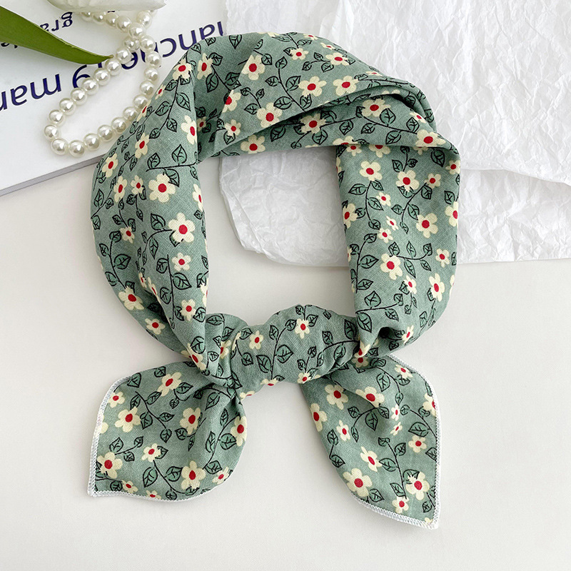 Cotton And Linen Small Square Scarf Women Spring And Summer New Korean Version Of Small Fresh Floral Temperament Neck Scarf Headband Scarf Application Scenario