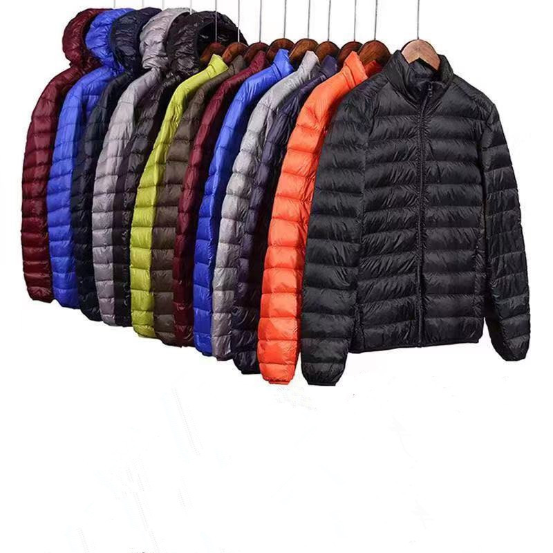 Wholesale of 2022 fashionable new men's light rainproof cotton-padded jackets with hats, short and casual winter cotton-padded clothes for young people in foreign trade