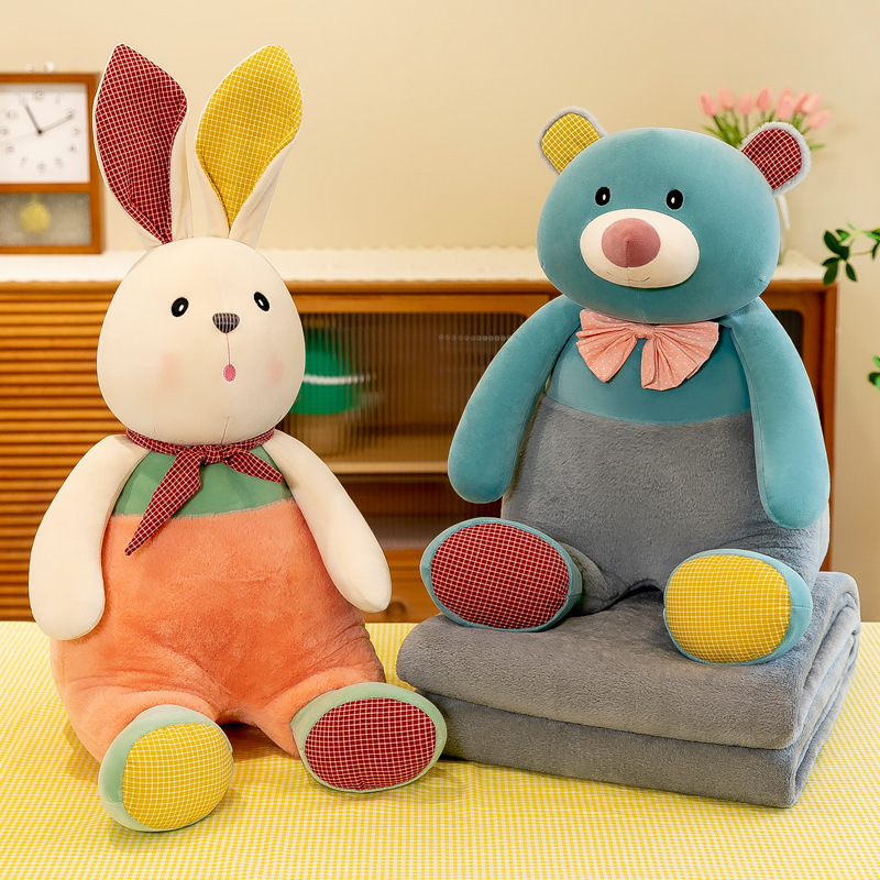 Warm Sun Sit Rabbit Sit Bear Pillow Quilt 2-In-1 Car Air Conditioning Cushion Dual-Use Children's Nap Blanket Application Scenario