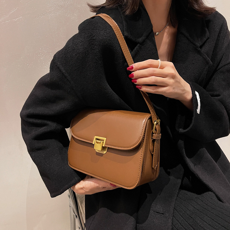 Temperament Women's Bag Women 2022 New Fashion Fashion Simple Crossbody Bag Retro Style One-Shoulder Small Square Bag details Picture