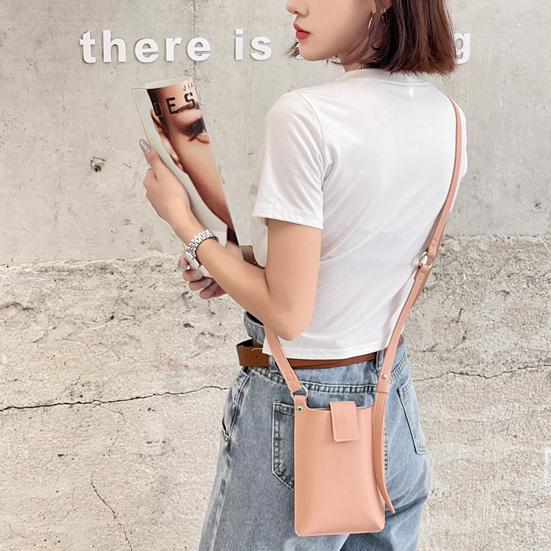 Bag New 2022 Female Korean Version Autumn Summer Texture Crossbody Bag Niche Mini Everything Mobile Phone Bag A Hair details Picture