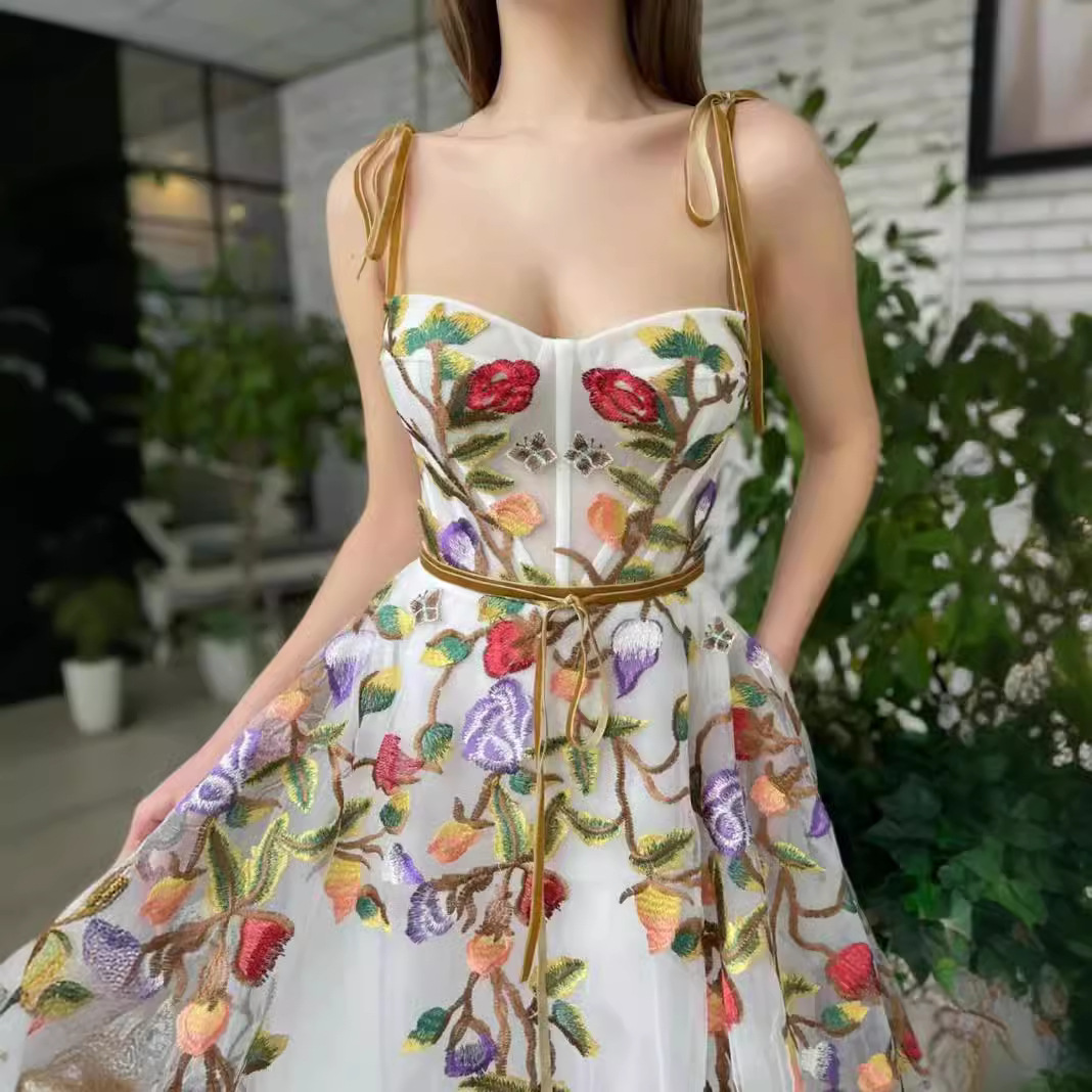 A new cross-border European and American women's dress in 2025, a one-shoulder strapless embroidered, elegant and slimming mesh long dress details Picture
