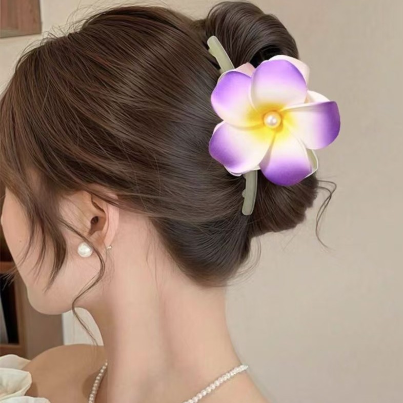 Frangipani headdress simulation flower Sweet flower hairpin Shark clip Travel seaside clip vintage clip headdress details Picture