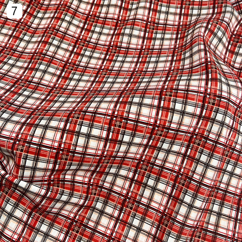 The fabric of the diagonal checkered printed dress has small checkered patterns on all four sides. It is a knitted fabric for export clothing, T-shirts, accessories and bags pic 14