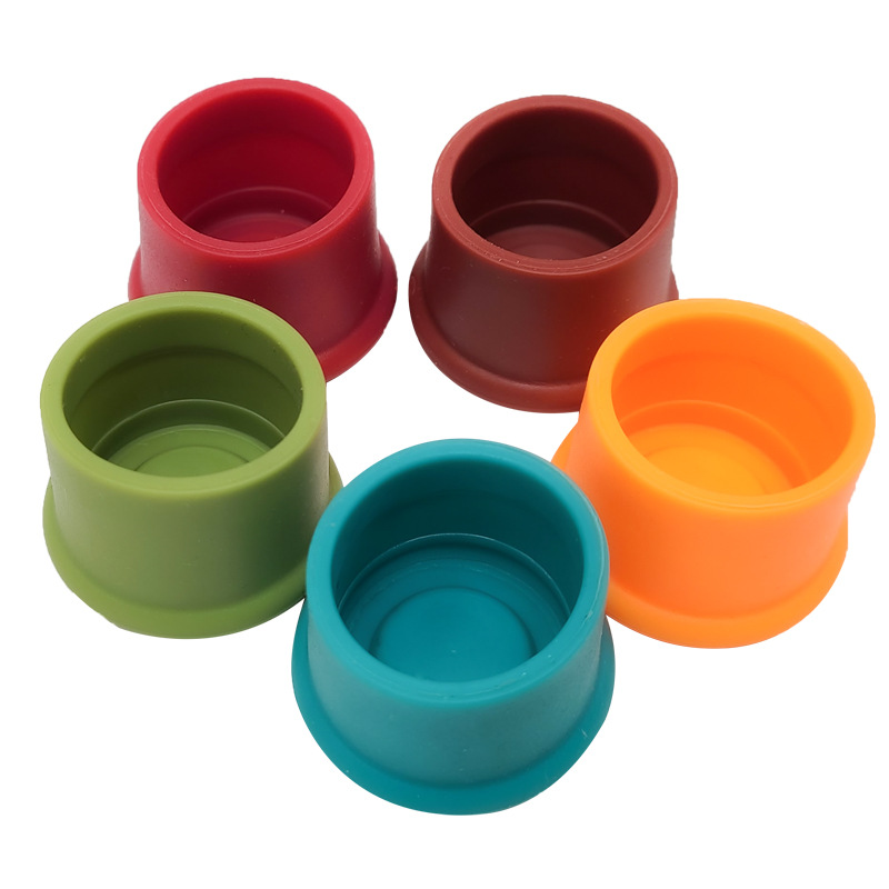 Kitchen candy, colored fresh-keeping bottle caps, flat wine stoppers, seasoning bottle stoppers, silicone wine stoppers, beer and red wine sealed bottle stoppers Application Scenario