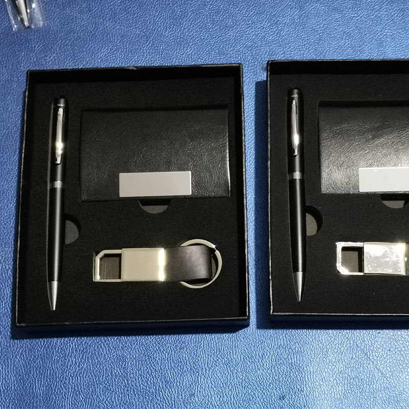 Keychain set, leather pen gift, practical for business activities of enterprises and companies, business card box gift set Specification image