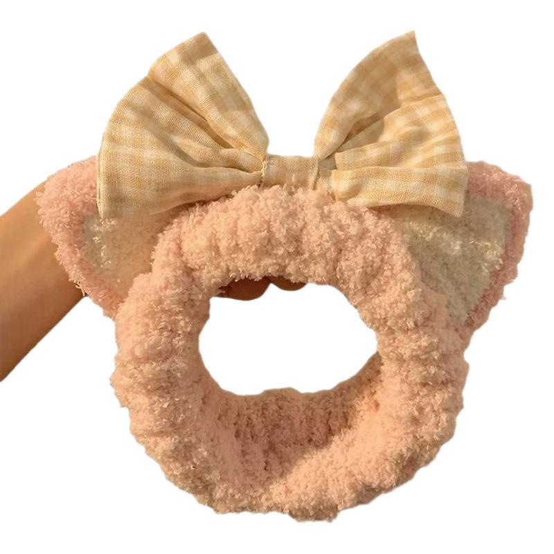 Autumn and winter cartoon plush cat ear hair band, bow, little bear face wash, hair mask, hair tie, women's hair accessory wholesale Item Picture