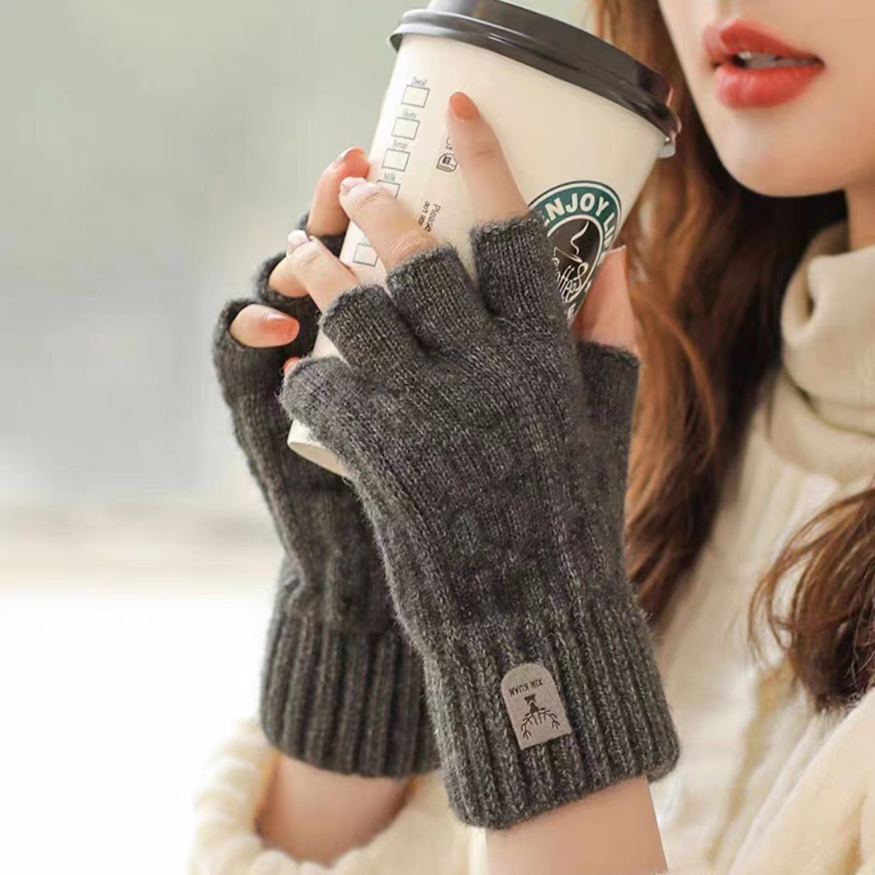 Winter warm knitted cold-proof gloves for men and women, couples, half-finger writing, autumn and winter student gloves manufacturer wholesale Application Scenario