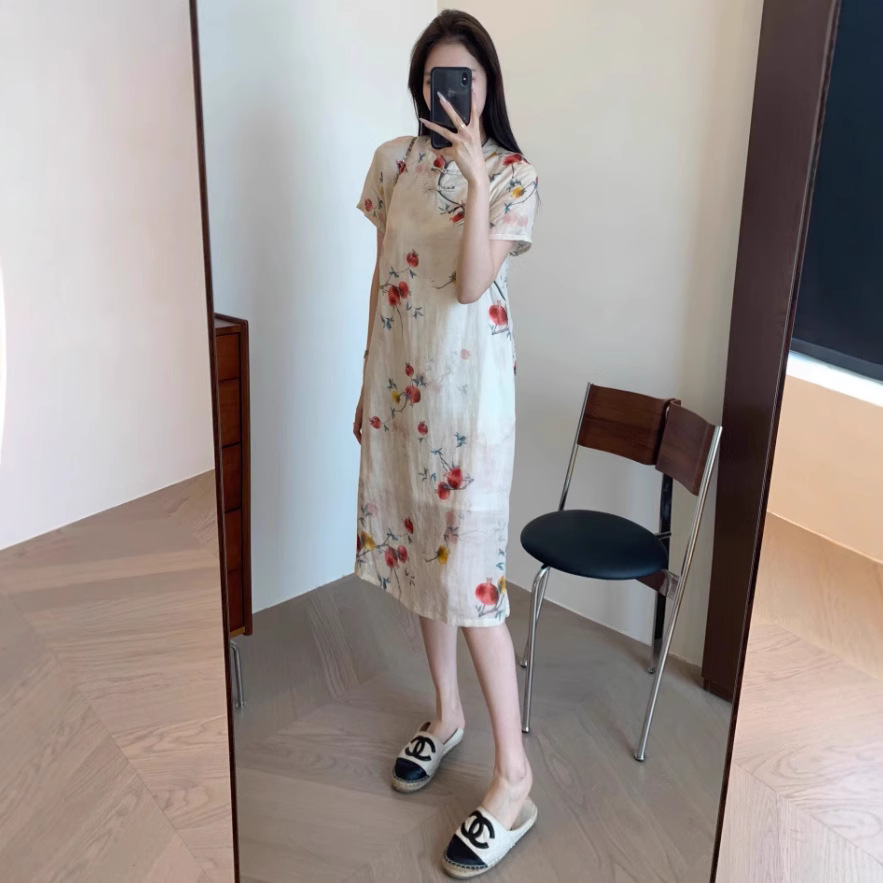 Lightweight quality ramie elegant new Chinese-style stand-up collar, slanted front, button-up, pomegranate print cheongsam dress for summer women Specification image