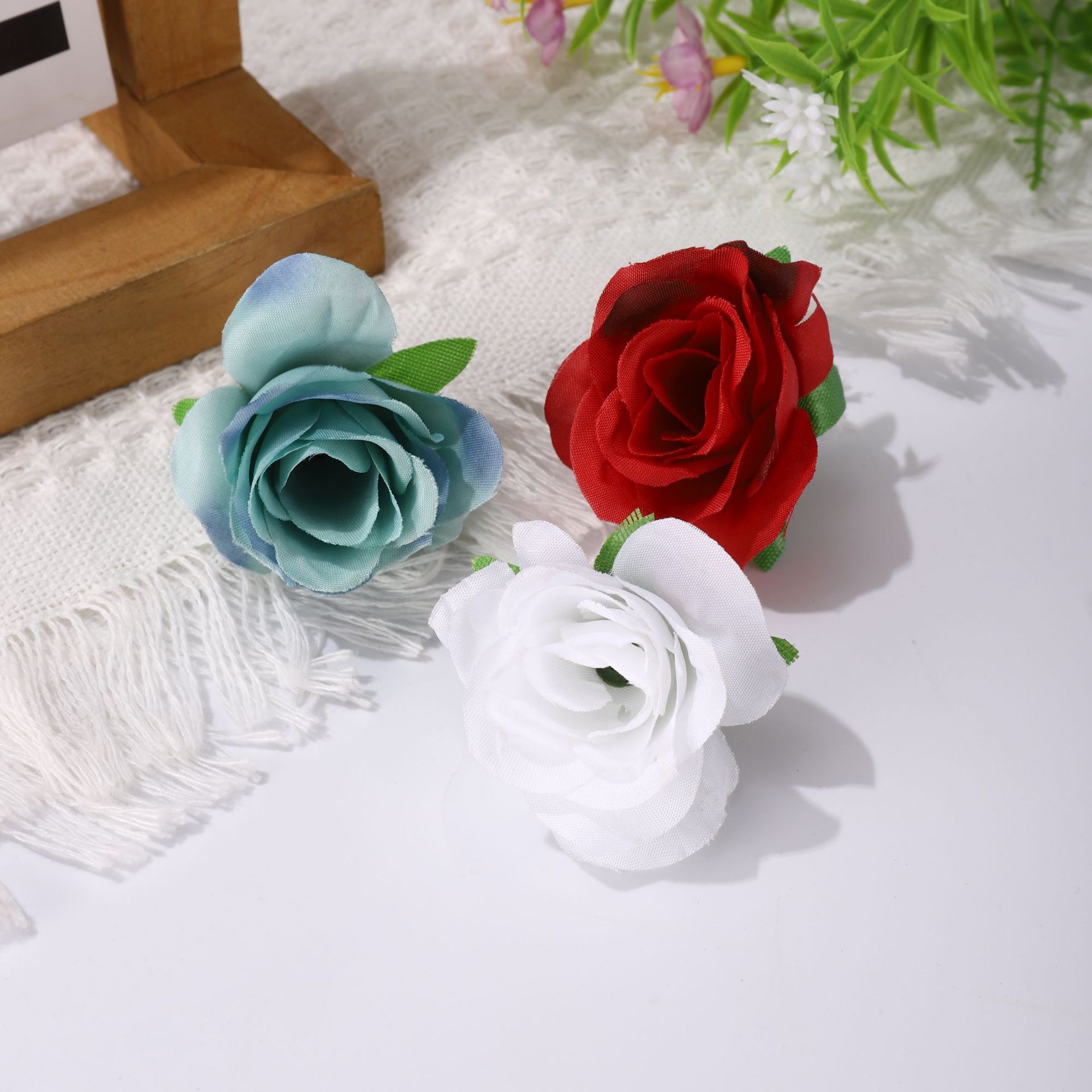 哇噢定制仿真绢布小花奶油玫瑰花头DIY配件办公文化园艺装饰用绢花小玫瑰详情1