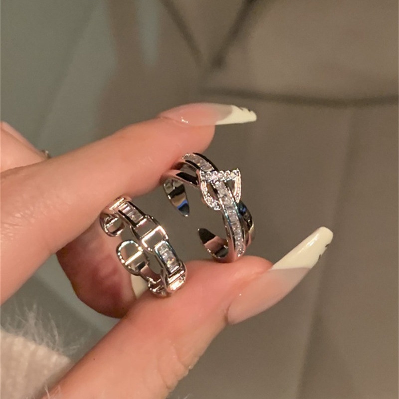 Kimoj's New D-Letter Ring For Women Is Niche, Fashionable And Unique. It Has An Adjustable Opening Index Finger Ring With A Cold Style And A Light Luxury Layering Set For Women