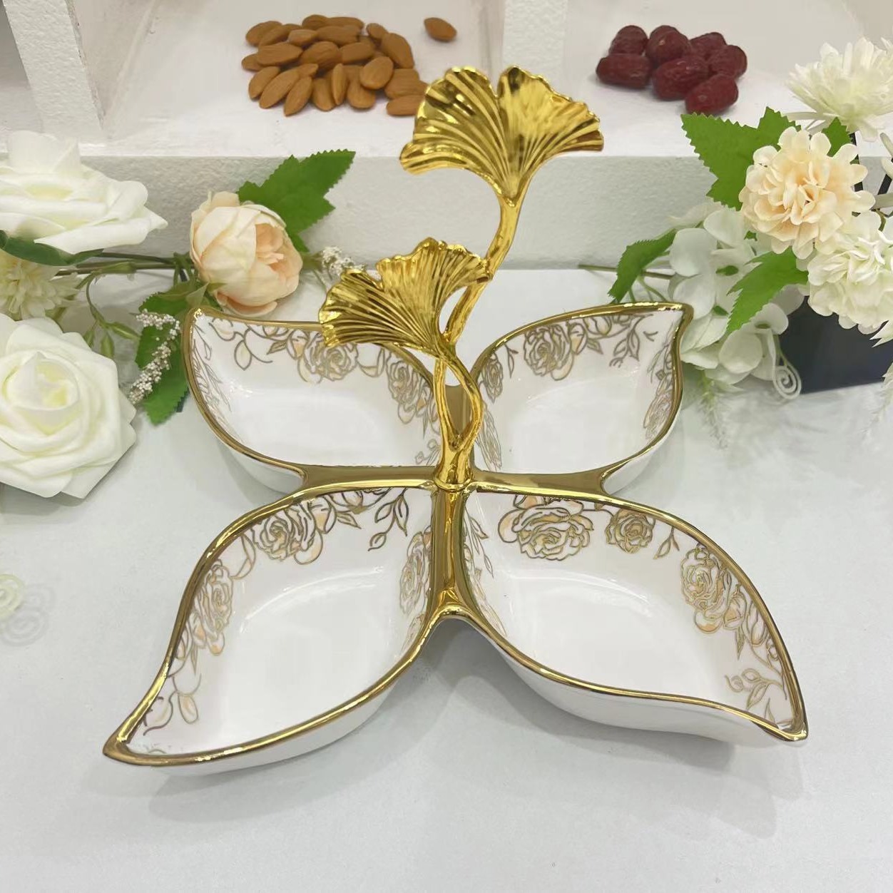 Creative ceramic multi-grid fruit plate, pastry plate, flower tea, dried fruit snack plate, ginkgo leaf four-grid fruit plate, 16-piece golden castle vase details Picture