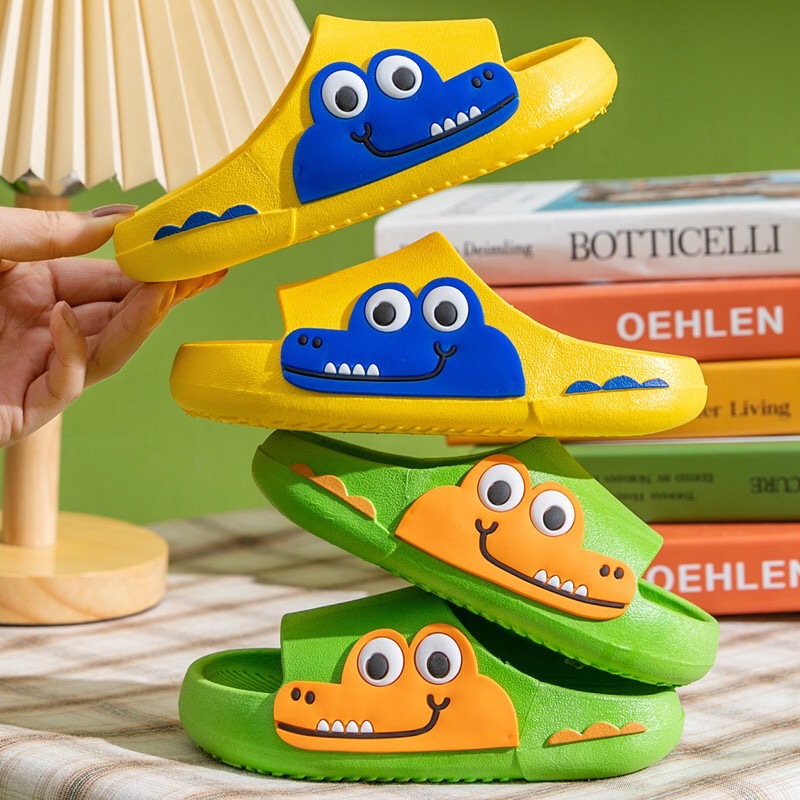 Soft-soled cute dinosaur children's slippers, summer girls' home anti-slip princess bath and bathroom boy baby cool slippers details Picture