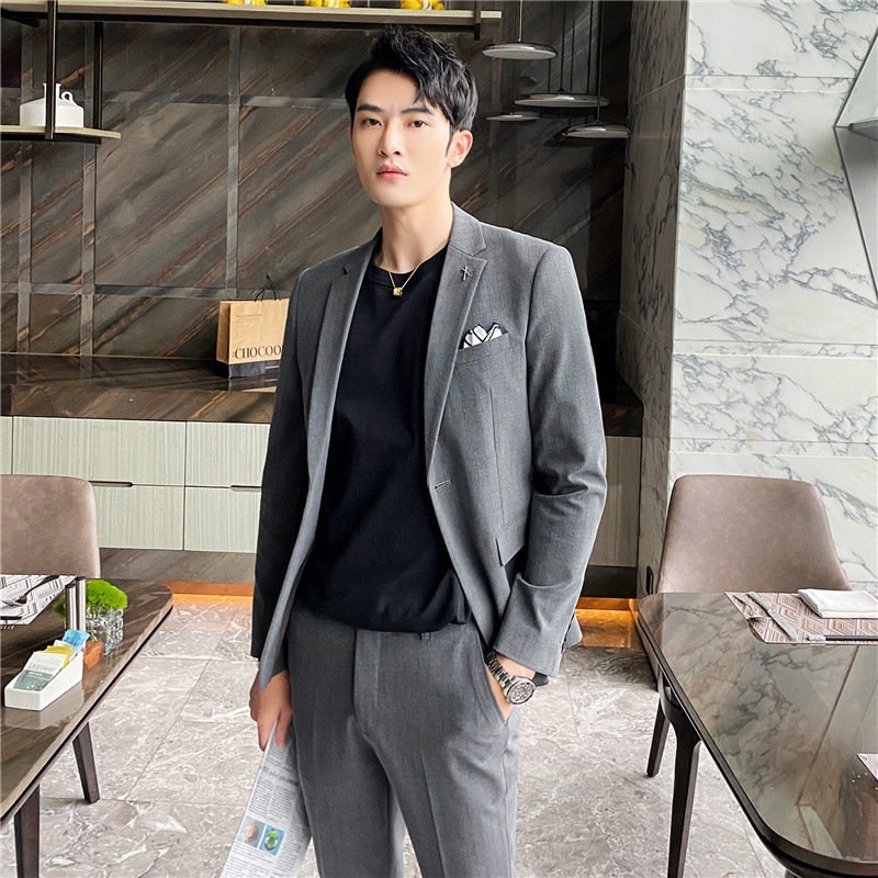 Three-piece wedding set: Striped suit for men, Korean-style slim-fit casual suit set, groom's dress, business professional formal wear Application Scenario