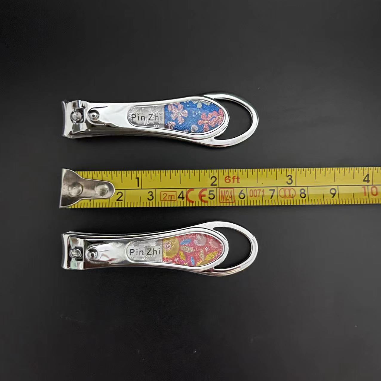 【 Office 】K329-9 nail clippers 24/ box 240/ Medium box 1K329-9 nail clippers, new patterned nail clippers, household portable nail clippers 2 yuan store wholesale supply Application Scenario