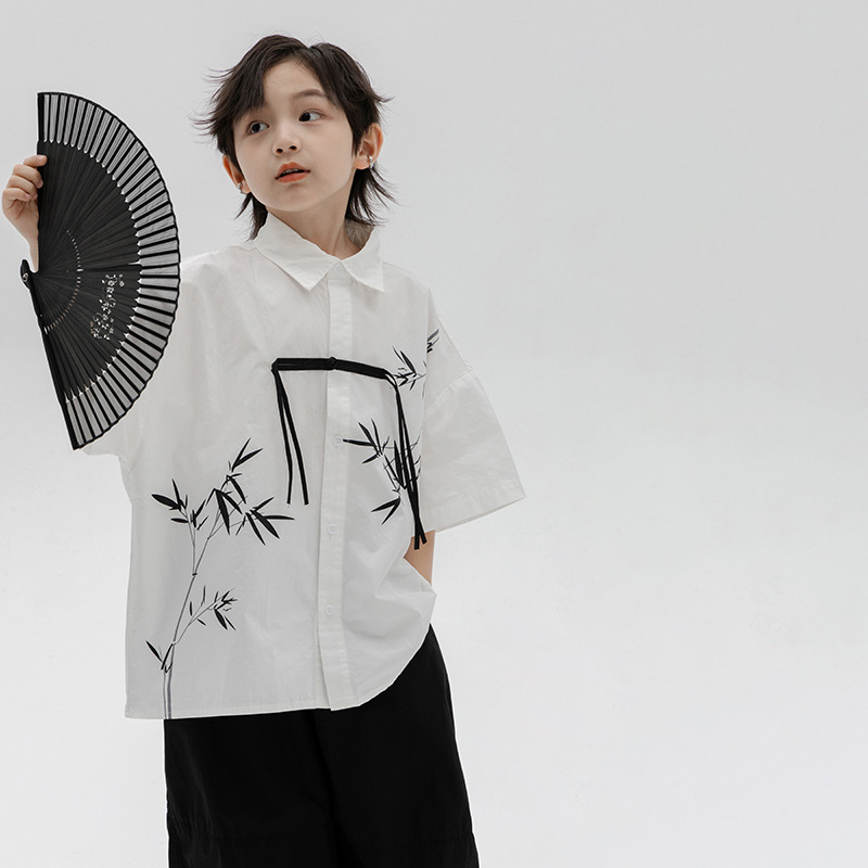 Summer Chinese short-sleeved white shirt for boys 2024 New style, a stylish and thin Chinese-style shirt jacket for children and boys