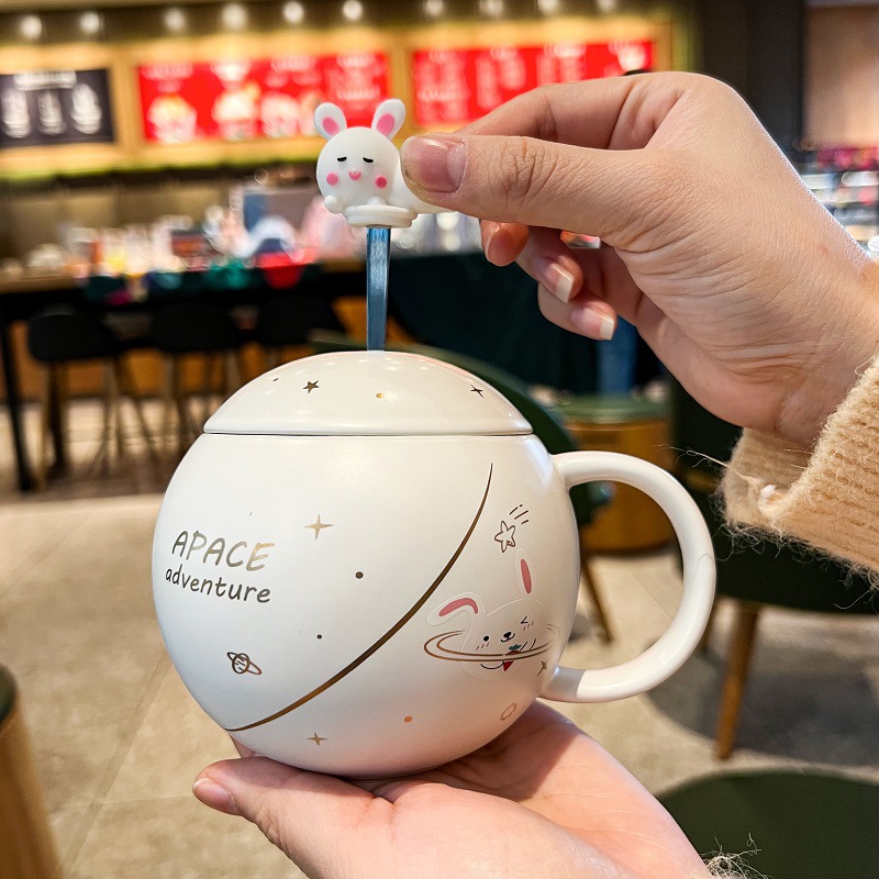 宇航员星球创细节图