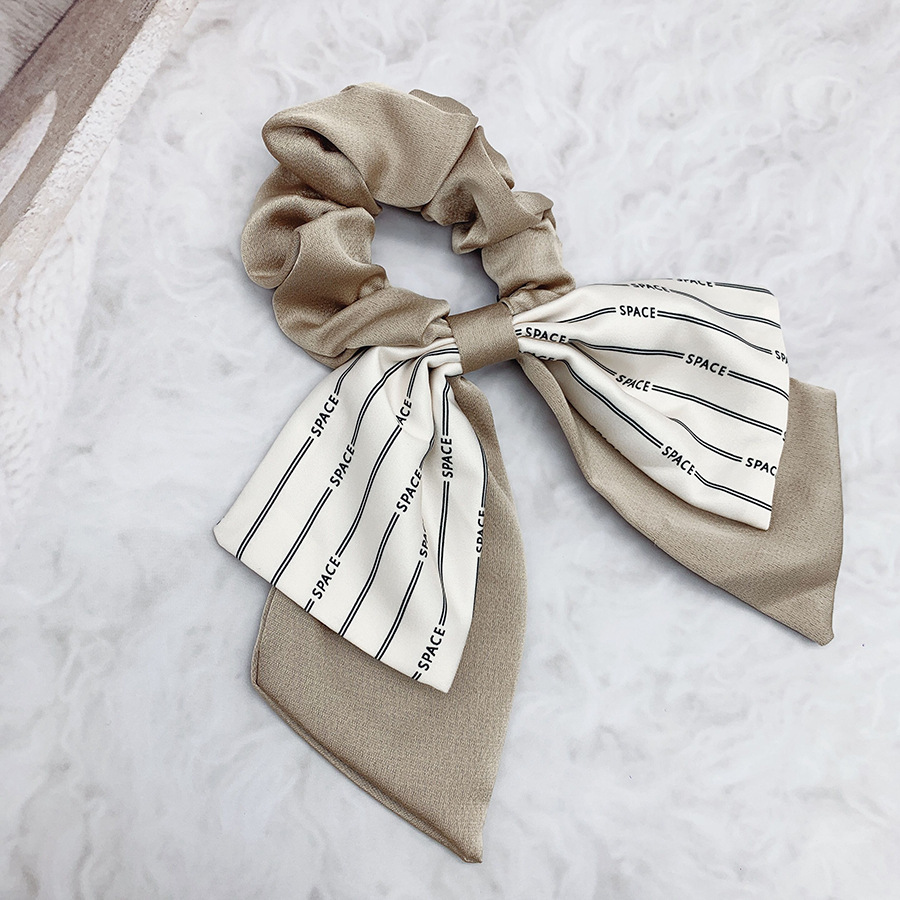 Korean-style satin bow hair tie, French ribbon large intestine hair band, women's high-end look, bun hair flower, low ponytail hair accessory Application Scenario