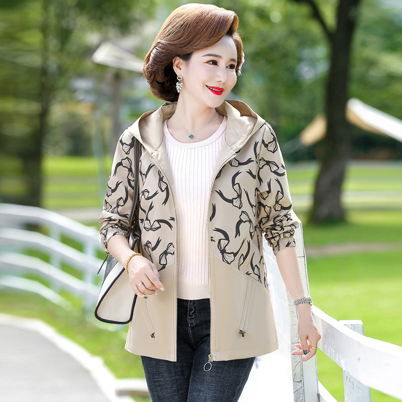 派欣坊妈妈秋装外套休闲夹克风衣中老年妇女春秋季40岁50长袖上衣