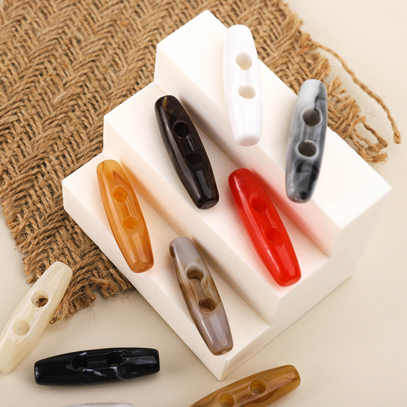 Xinpeng Factory directly supplies acrylic horn buttons for children's sweaters, coat buttons, oval-shaped packaging gift boxes, home textile olive buttons details Picture