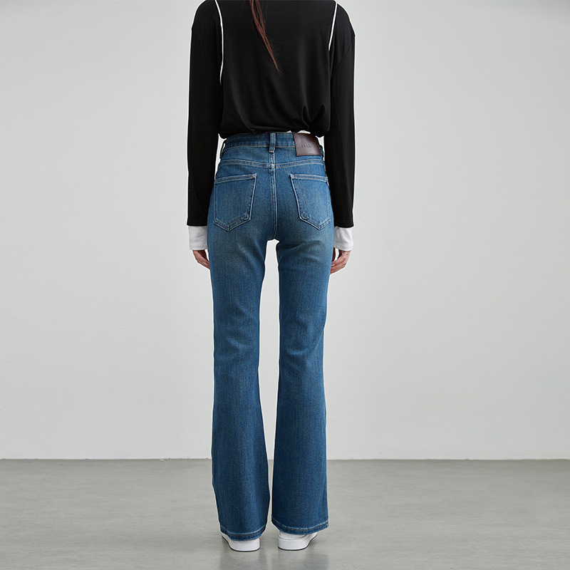 2025 nueva mujer jeans otoño han feng weira cintura alta simple slim corte estilo cómodo simple flare pantalones Application Scenario