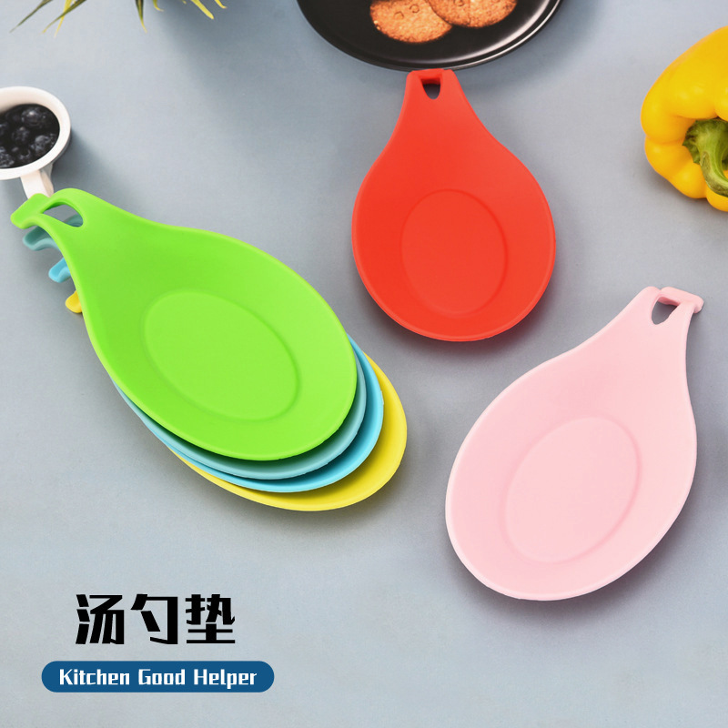 shein's best-selling soup spoon pads are easy to clean, TPE kitchenware pads, silicone spoon shelves, heat-insulating spoon pads, flavor dish pads and spoon rests Application Scenario